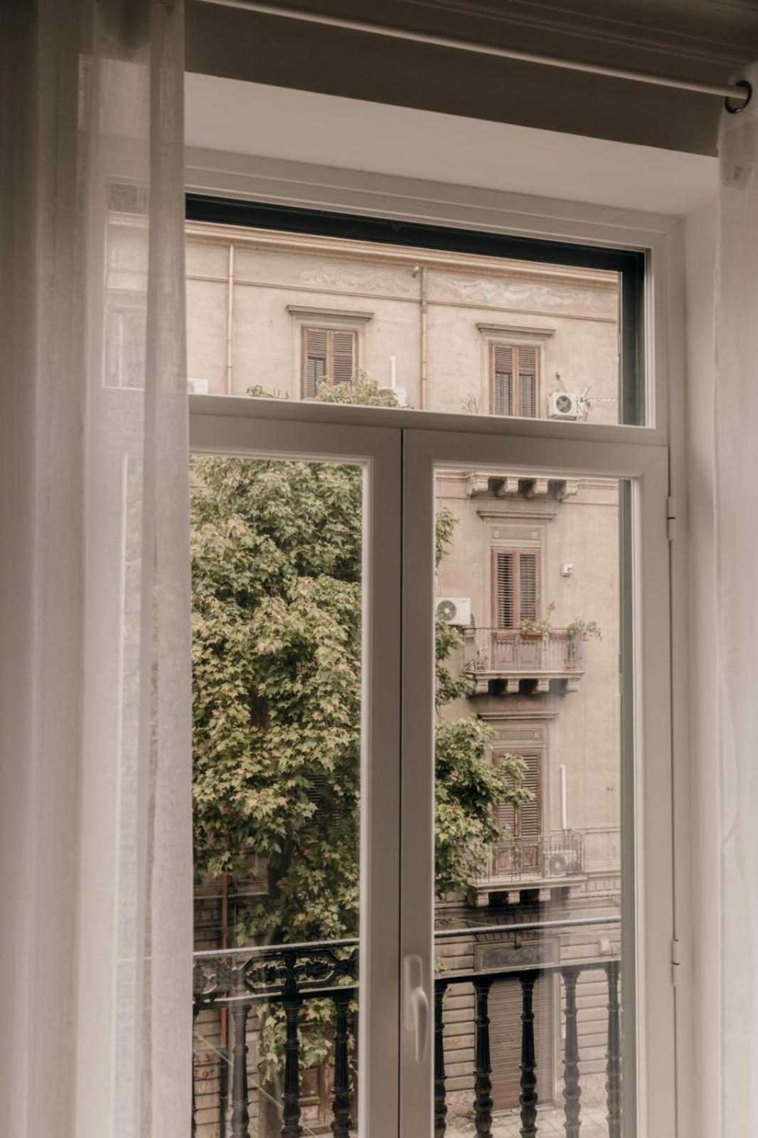 Sofia'S Central Apartment Палермо Екстериор снимка
